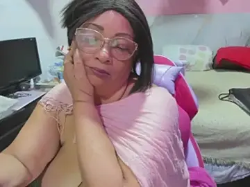 Stripchat Watch Live Sex Cams of Mrs_mommy_