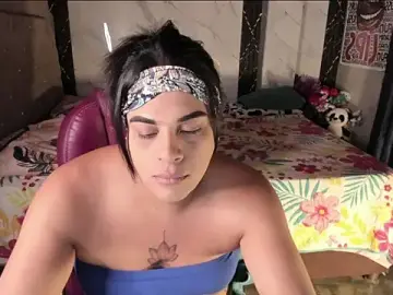 Stripchat Live Sex Cam of tattys_sexy