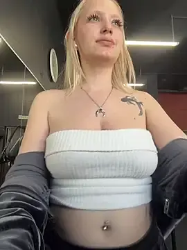 Stripchat Free Live Porn of Mila_NoRules