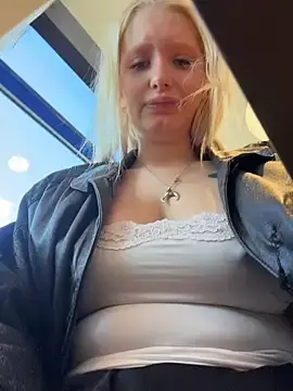 Stripchat Nude Webcam of Mila_NoRules