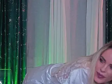 Stripchat Watch Live Sex Cams of RoseEvann