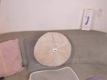 Stripchat Sex Cam of Marivimichel_s