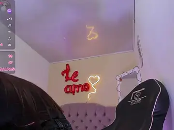 Stripchat Sex Chat of ZAAFIRA_TAY