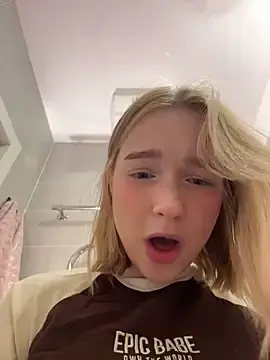 Stripchat Free Live Porn of Baby_Tiny