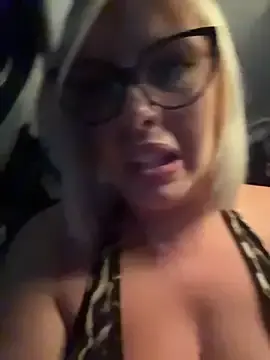 Stripchat Adult Webcam of EvaWelly