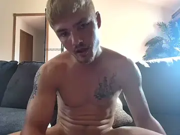 Stripchat Sex Cam of derekmontana2