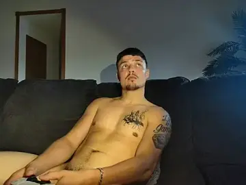 Stripchat Live Sex Cam of derekmontana2