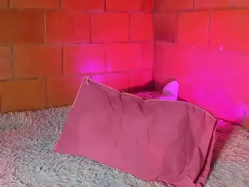 Stripchat Free Porn Cam of samy__miller_