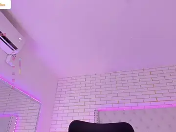 Stripchat Live Sex Cam of Morggan_Fox_