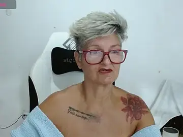 Stripchat Private Sex Chat of bety-cum2