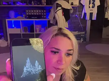 Stripchat Nude Webcam of Monageil