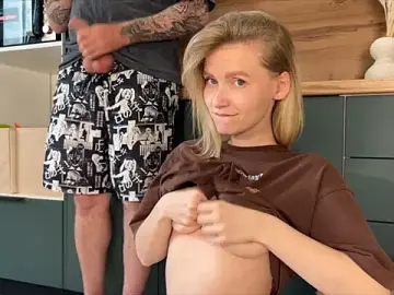 Stripchat Free Live Porn of Adelovenick
