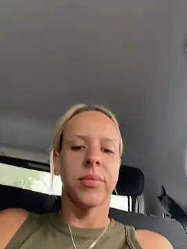 Stripchat Live Porn of LikaCat