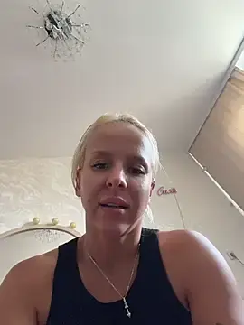 Stripchat Sex Chat of LikaCat