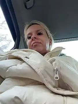 Stripchat Free Porn Cam of LikaCat