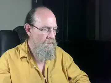 Stripchat Best Webcam of Uncle_Hottie