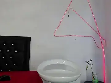Stripchat Live Sex Cam of Damian_hart_24CM