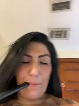 Stripchat Live Porn of LittleMissEeve