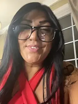 Stripchat Live Sex Cam of LittleMissEeve