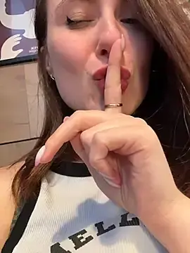 Stripchat Live Sex Cam of Dina_Tease
