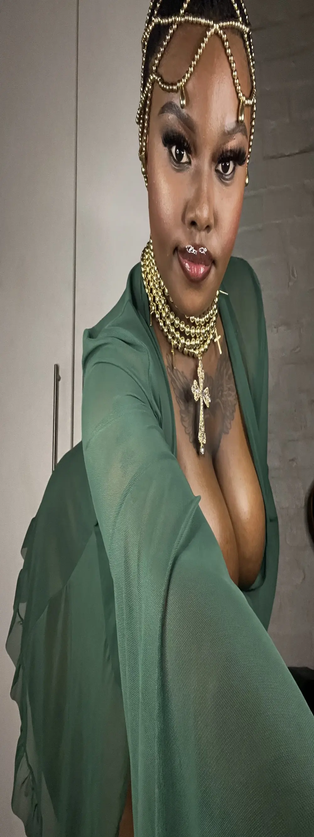 QUEEN_NOBUHLE_FEMDOM_777