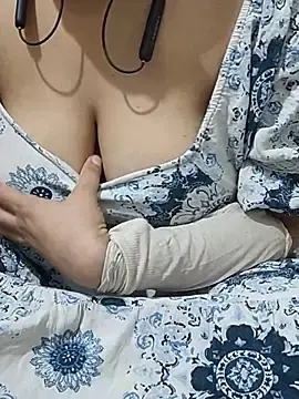 Stripchat Live Porn of mallupriyapriya