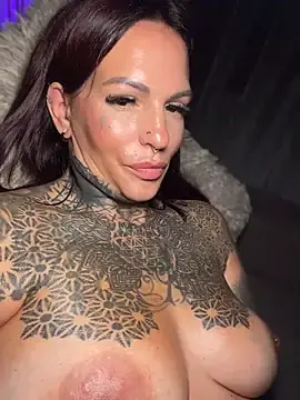 Stripchat Live Porn of AileenInkOfficial