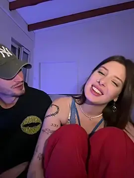 Stripchat Live Sex Cam of Chaos_and_cream