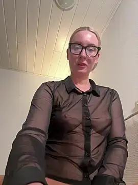 Stripchat Adult Video Chat of CutieEmy