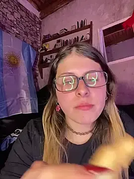 Stripchat Free Porn Cam of FlorBich