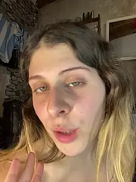 Stripchat Free Porn Cam of FlorBich