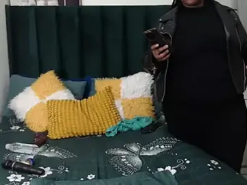 Stripchat Adult Webcam of GaggingQueenxx