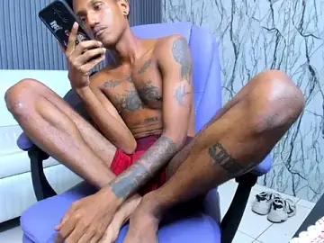 Stripchat Nude Webcam of ManSant