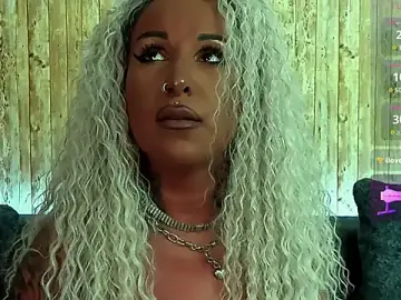Stripchat Best live sex cam show of Sierra_Quinn