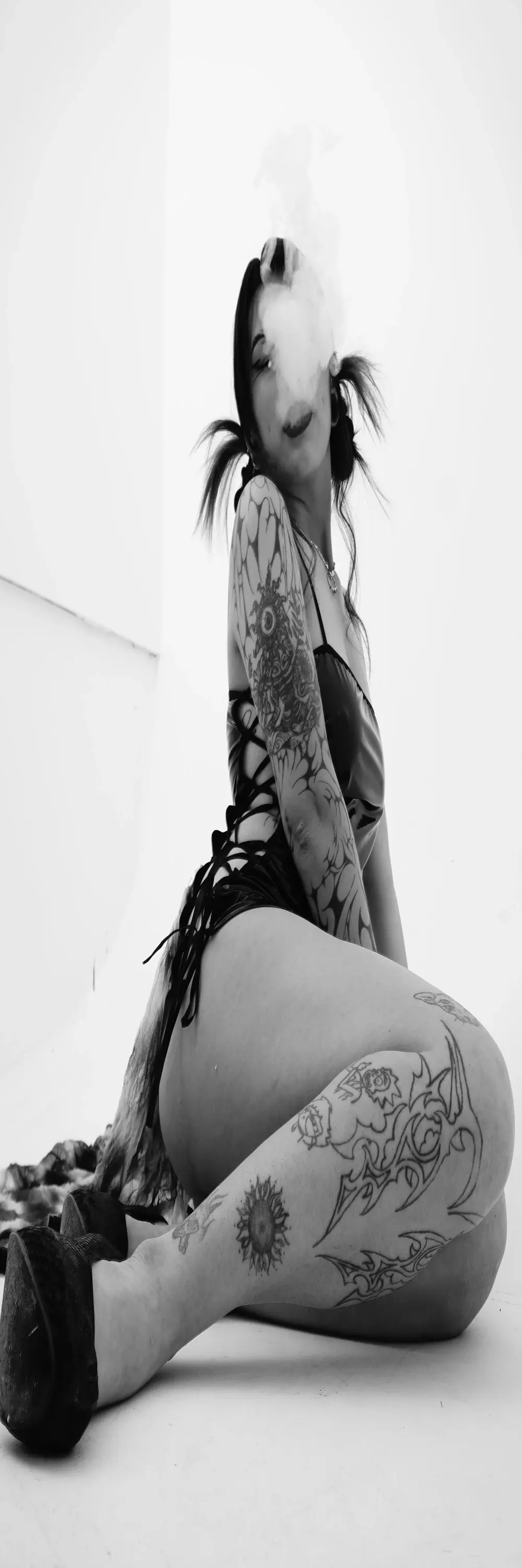 mia_smoke_