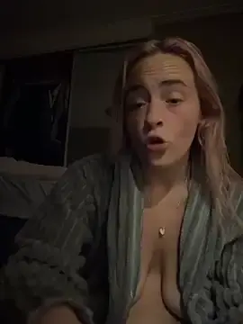 Stripchat Best Webcam of Riosweetx