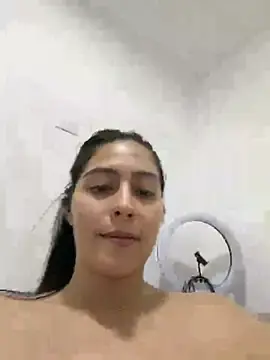 Stripchat Live Sex Cam of Sophie__Foxxx