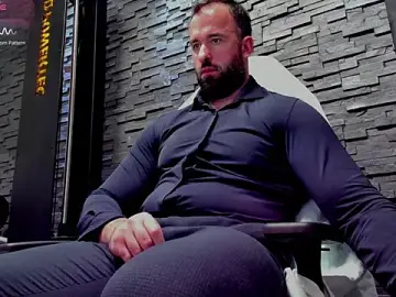 Stripchat Sex Chat of David_Big_Daddy