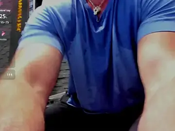 Stripchat Adult Webcams of David_Big_Daddy