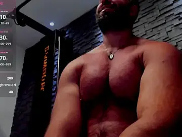 Stripchat Adult Video Chat of David_Big_Daddy