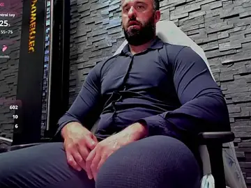 Stripchat Live Sex of David_Big_Daddy
