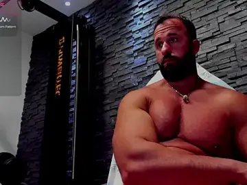 Stripchat Live Sex Cam of David_Big_Daddy