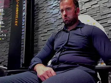 Stripchat Live Sex of David_Big_Daddy