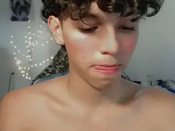 Stripchat Live Sex Cam of FUNNY_DICK_