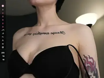 Stripchat Free Porn Cam of RubieNibbs