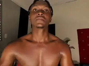 Stripchat Free Porn Cam of DannSmmith