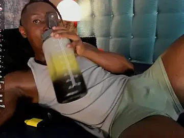 Stripchat Live Porn of DannSmmith