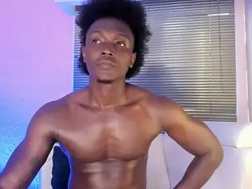 Stripchat Sex Cam of DannSmmith