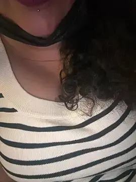 Stripchat Free Porn Cam of Snehameoww@xh