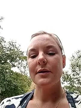 Stripchat Live Sex Cam of SwedishJennifer
